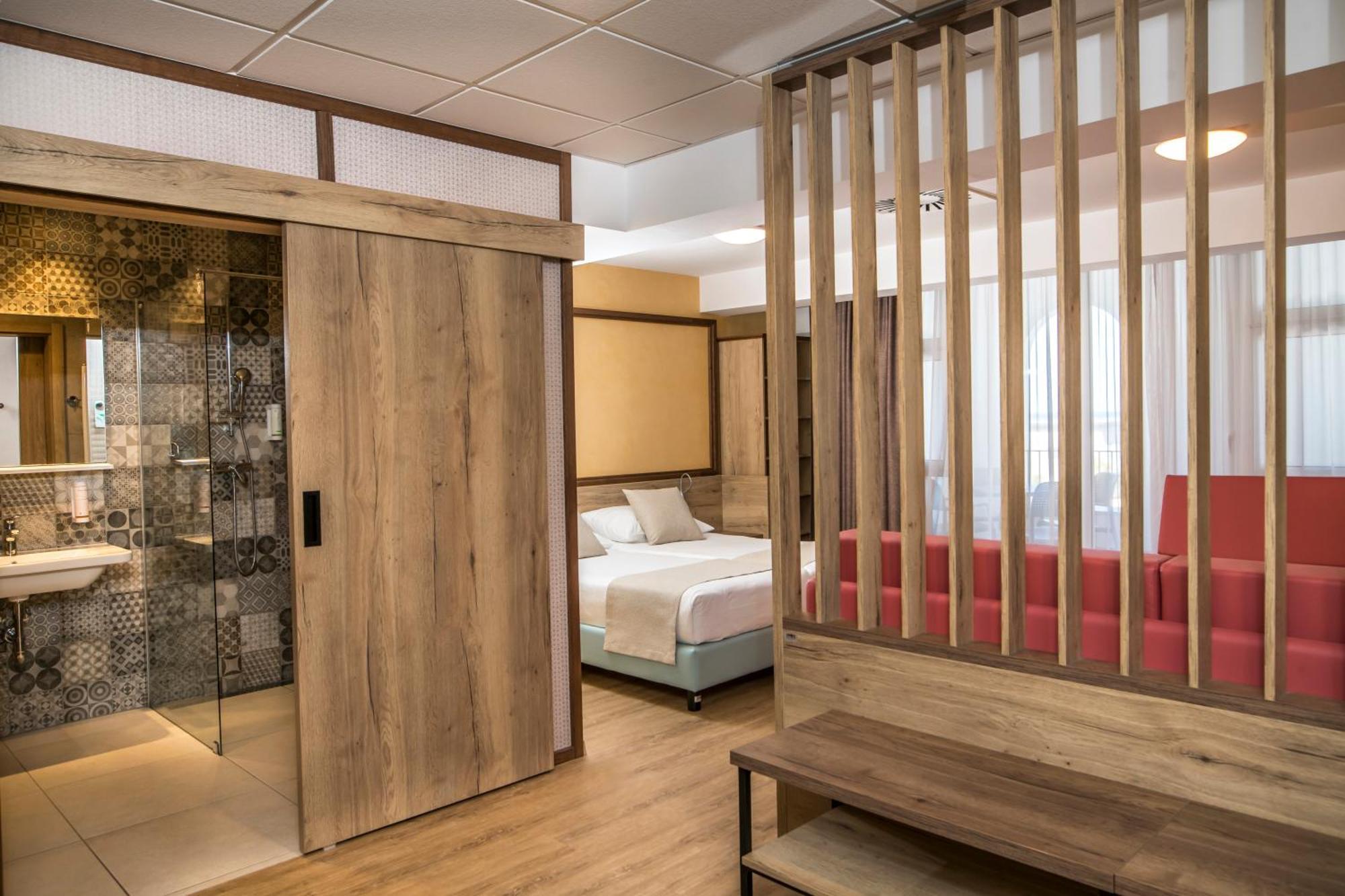 איזולה Hotel Delfin מראה חיצוני תמונה