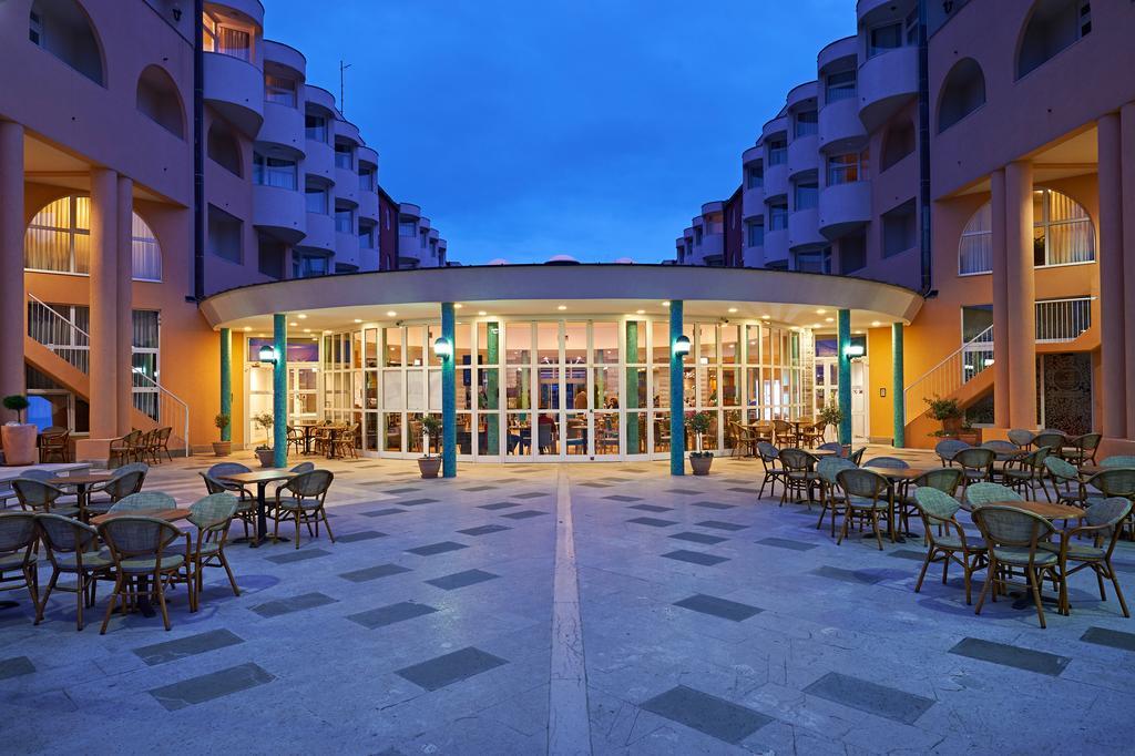 איזולה Hotel Delfin מראה חיצוני תמונה